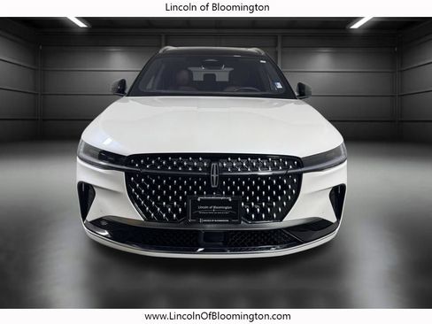 New 2026 Lincoln Nautilus Reserve image 11