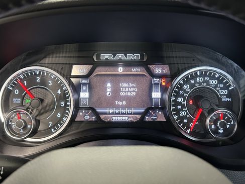Used 2022 RAM 1500 Big Horn AWD/4WD image 22