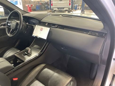 Used 2025 Land Rover Range Rover Velar Dynamic SE AWD/4WD image 45