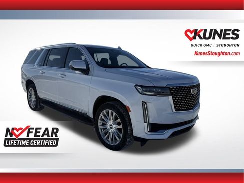 Used 2024 Cadillac Escalade ESV Premium Luxury AWD/4WD image 4