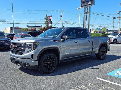 Used 2026 GMC Sierra 1500 Elevation w/ Elevation Premium Package AWD/4WD image 3