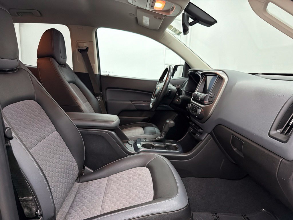 Used 2019 Chevrolet Colorado Z71 RWD image 32