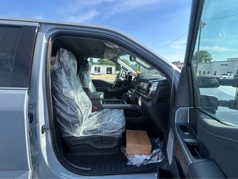 New 2026 Ford F350 Lariat AWD/4WD image 14