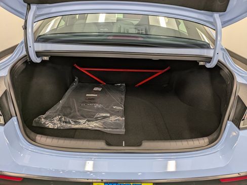 Used 2025 Hyundai Elantra N image 24