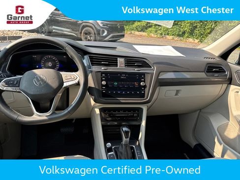 Certified 2023 Volkswagen Tiguan SE FWD image 13