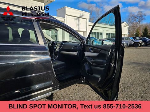 Used 2022 Subaru Ascent Touring image 13