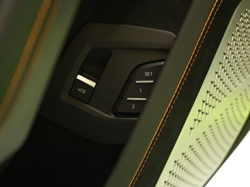 Used 2024 Lamborghini Urus Performante AWD/4WD image 43