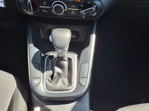 Used 2024 Kia Soul LX w/ Option Group 015 image 27