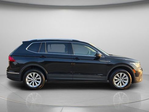 Used 2022 Volkswagen Tiguan SE AWD/4WD image 7