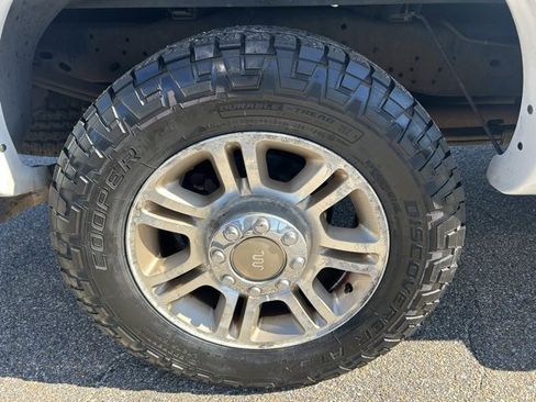 Used 2011 Ford F250 King Ranch w/ King Ranch w/Chrome Pkg image 8