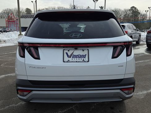 Certified 2025 Hyundai Tucson SEL image 28