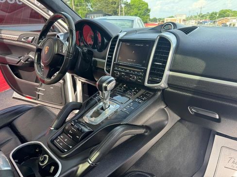 Used 2013 Porsche Cayenne GTS AWD/4WD image 31