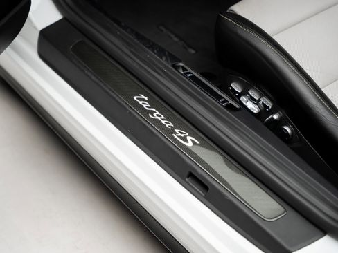 Used 2019 Porsche 911 Targa 4S image 63