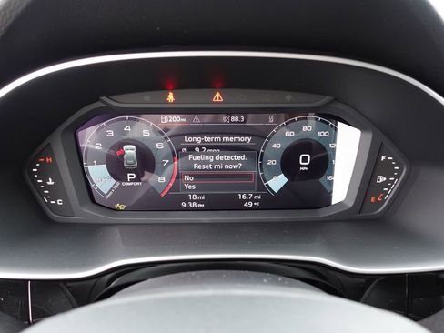 New 2025 Audi Q3 2.0T Premium image 17