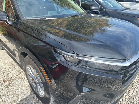 Used 2025 Honda CR-V EX-L image 3