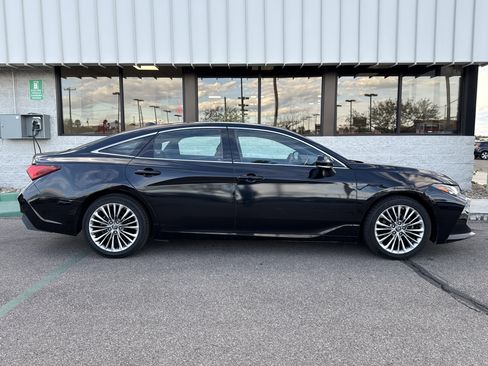 Used 2019 Toyota Avalon Limited w/ All Weather Liner Package image 36