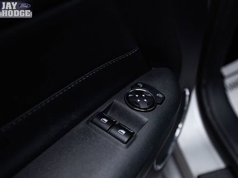 Used 2020 Ford Mustang Premium image 12