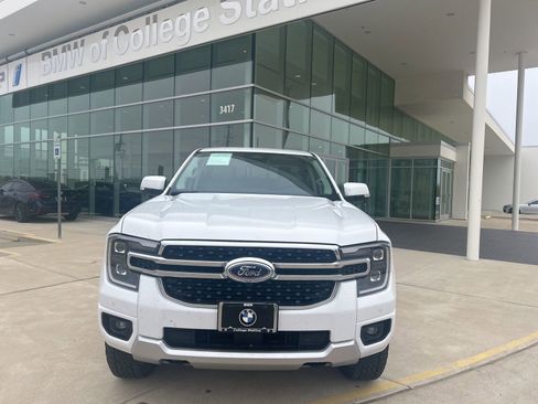 Used 2025 Ford Ranger Lariat w/ FX4 Off-Road Package image 13