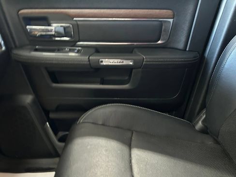 Used 2016 RAM 2500 Laramie w/ Convenience Group AWD/4WD image 15
