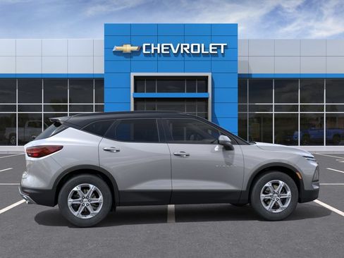New 2026 Chevrolet Blazer LT w/ Convenience Package FWD image 6