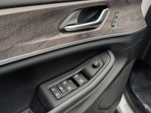 Used 2023 Jeep Grand Cherokee Limited AWD/4WD image 15