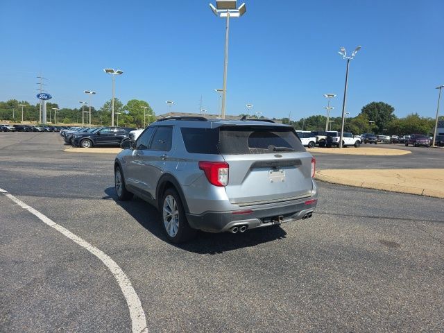 Used 2021 Ford Explorer Platinum w/ Equipment Group 601A AWD/4WD image 5
