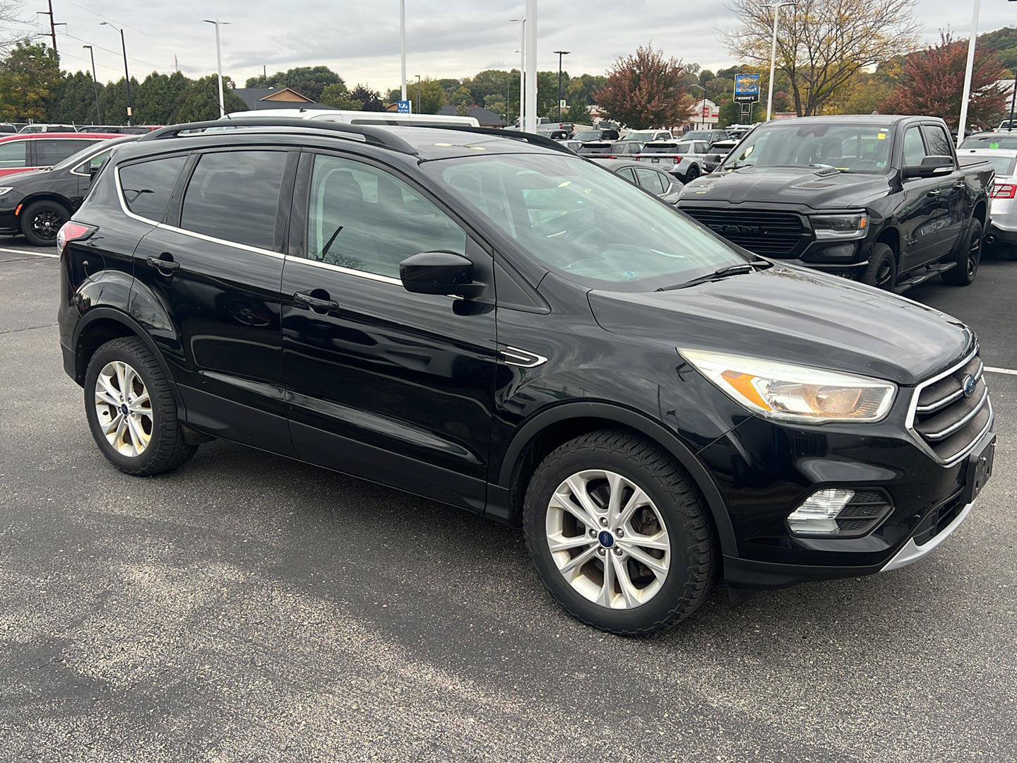 Used 2018 Ford Escape SE AWD/4WD image 2