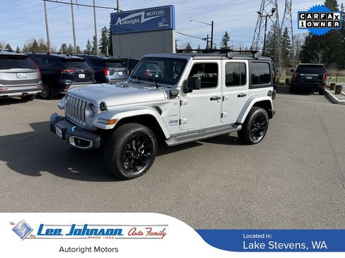 Used 2022 Jeep Wrangler Unlimited Sahara w/ Cold Weather Group image 1