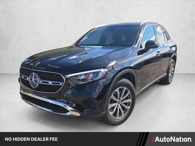 Used 2026 Mercedes-Benz GLC 300 image 1