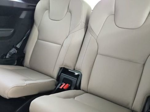 Certified 2026 Volvo XC90 B6 Ultra w/ Protection Package AWD/4WD image 35