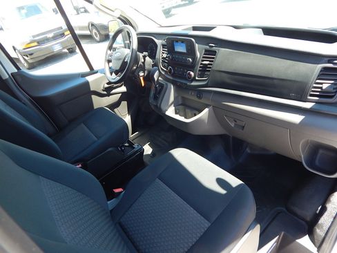 Used 2025 Ford Transit 250 Low Roof w/ Exterior Upgrade Package RWD image 15