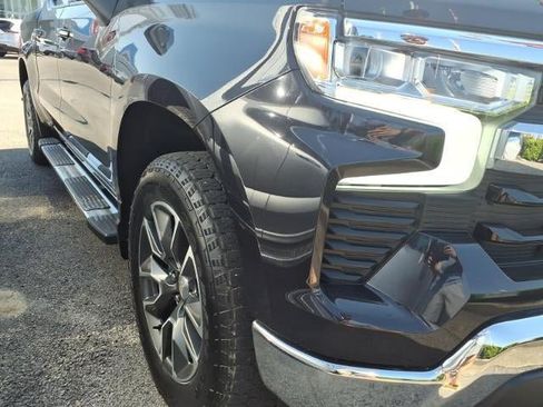 Used 2023 Chevrolet Silverado 1500 LT AWD/4WD image 22