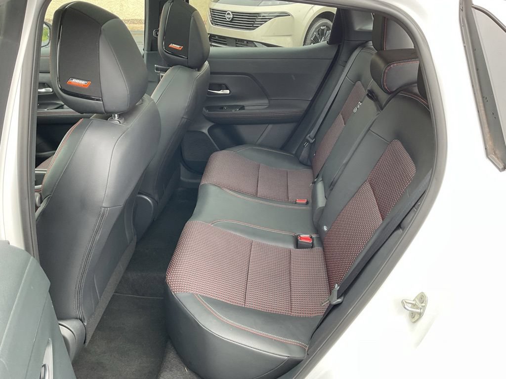 Used 2025 Nissan Kicks SR AWD/4WD image 21
