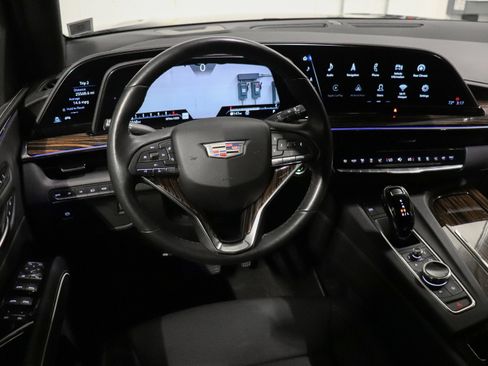 Certified 2022 Cadillac Escalade ESV Luxury AWD/4WD image 23