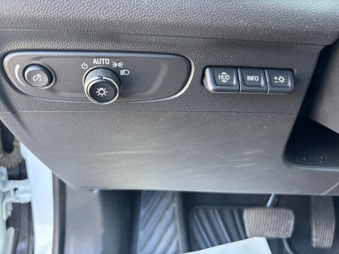 Used 2022 Buick Envision Avenir w/ Technology Package II AWD/4WD image 12