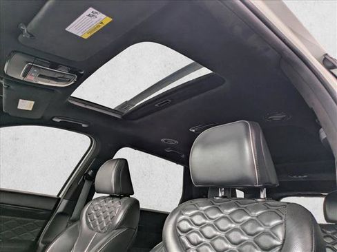 Used 2022 Hyundai Palisade Calligraphy image 16