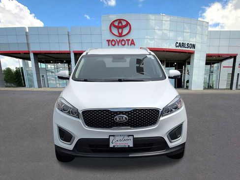 Used 2017 Kia Sorento AWD w/ LX Convenience Package image 6