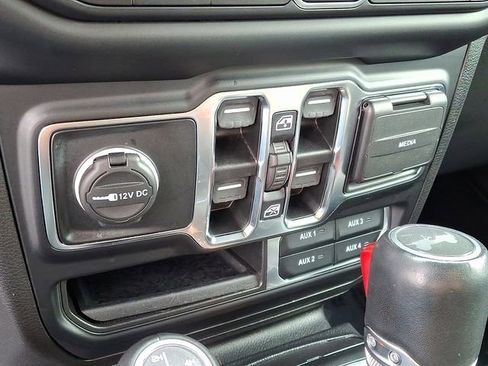 Used 2022 Jeep Wrangler Unlimited Sahara w/ Cold Weather Group image 24