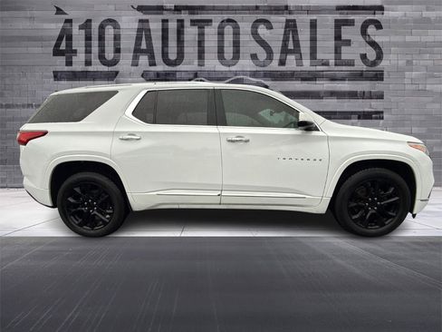 Used 2020 Chevrolet Traverse Premier image 2