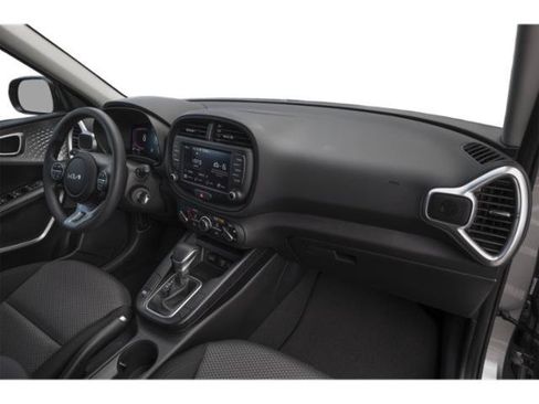 Used 2025 Kia Soul LX FWD image 17