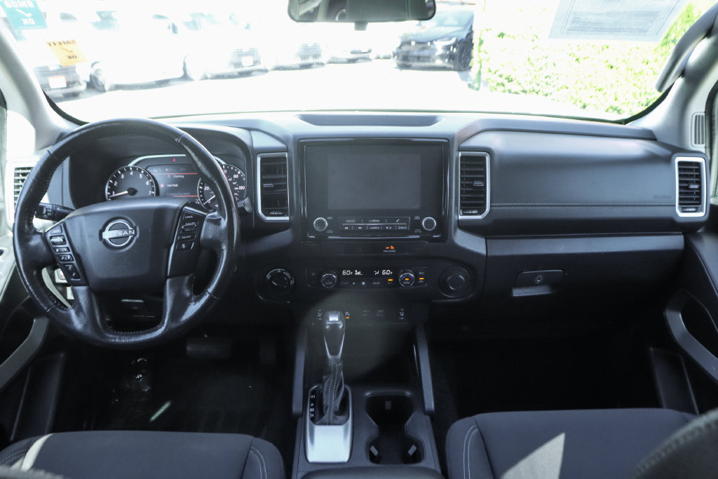Used 2022 Nissan Frontier SV AWD/4WD image 25
