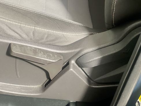 Used 2019 Ford Escape S image 15