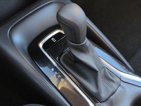 Used 2023 Toyota Corolla LE image 12