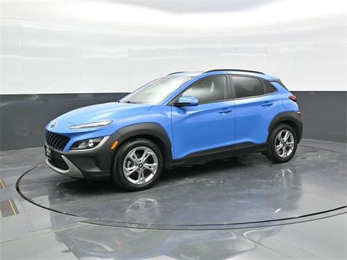 Used 2022 Hyundai Kona SEL w/ Convenience Package image 3