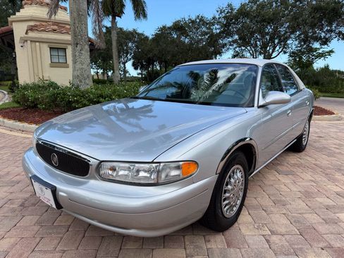 Used 2003 Buick Century Custom w/ Preferred Equipment Group 1SB FWD image 16