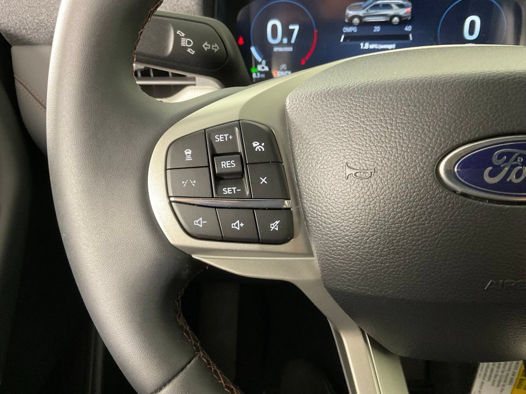 New 2027 Ford Explorer Active RWD image 25