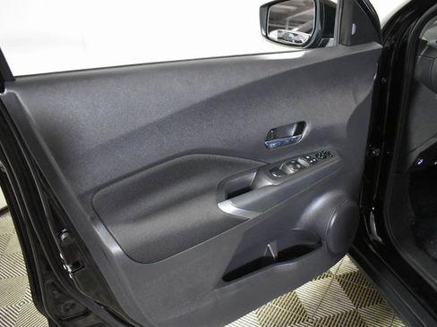 Used 2021 Nissan Kicks SV w/ Interior Electronics Package image 7