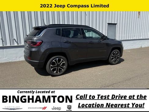 Used 2022 Jeep Compass Limited AWD/4WD image 5