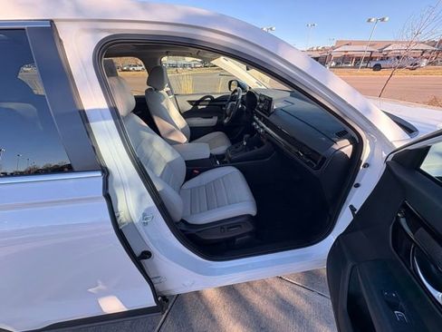 Used 2025 Honda CR-V EX-L image 29