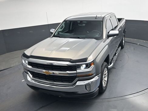 Used 2017 Chevrolet Silverado 1500 LT w/ All Star Edition image 21